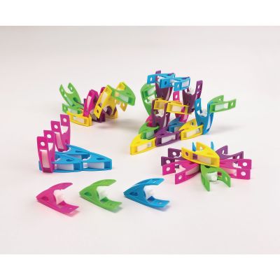 BRIGHT COLOURFUL PEGS