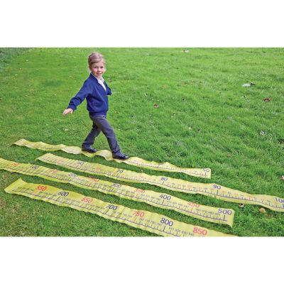 GIANT WALK ON NUMBER LINE PK4