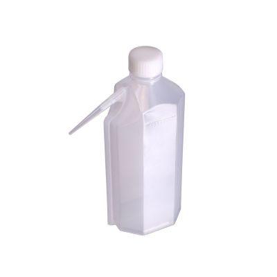 WASH BOTTLES WITH SPOUT - 500ML