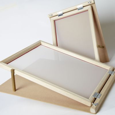 STNDRD WOODEN PRE-MESHED HINGED FRAME A4