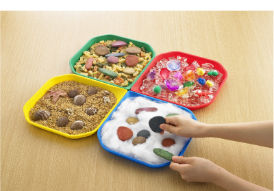 FUN2 PLAY MESSY TRAY 4 PK ASSTD COLOURS